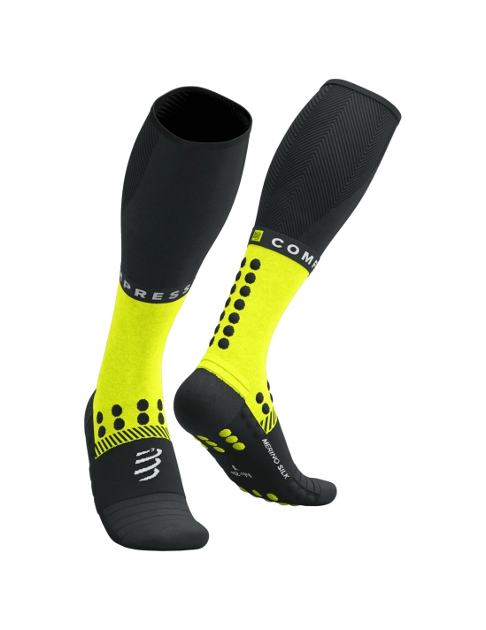 CompresSport Full Socks Winter Run (Black/Safety Yellow)