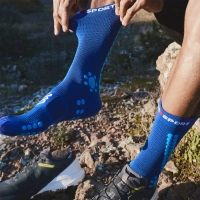 CompresSport Pro Racing Socks V4.0 Trail - Sodalite/Fluo Blue (533) thumbnail