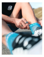 CompresSport Pro Racing Socks v4.0 Low - Niagara Blue/White thumbnail